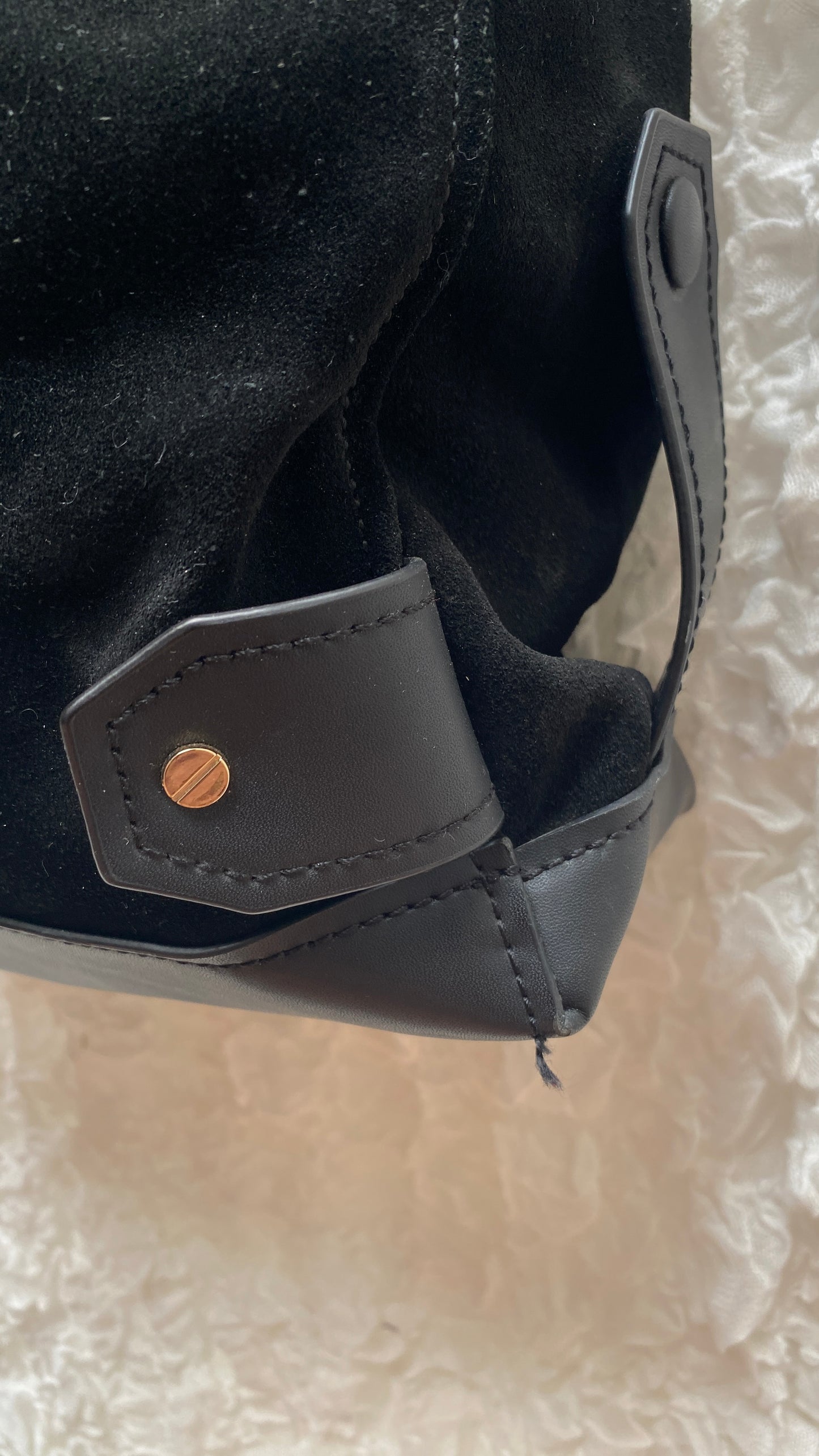 Liebeskind Berlin Suede Shoulder Bag – Dual Strap Design