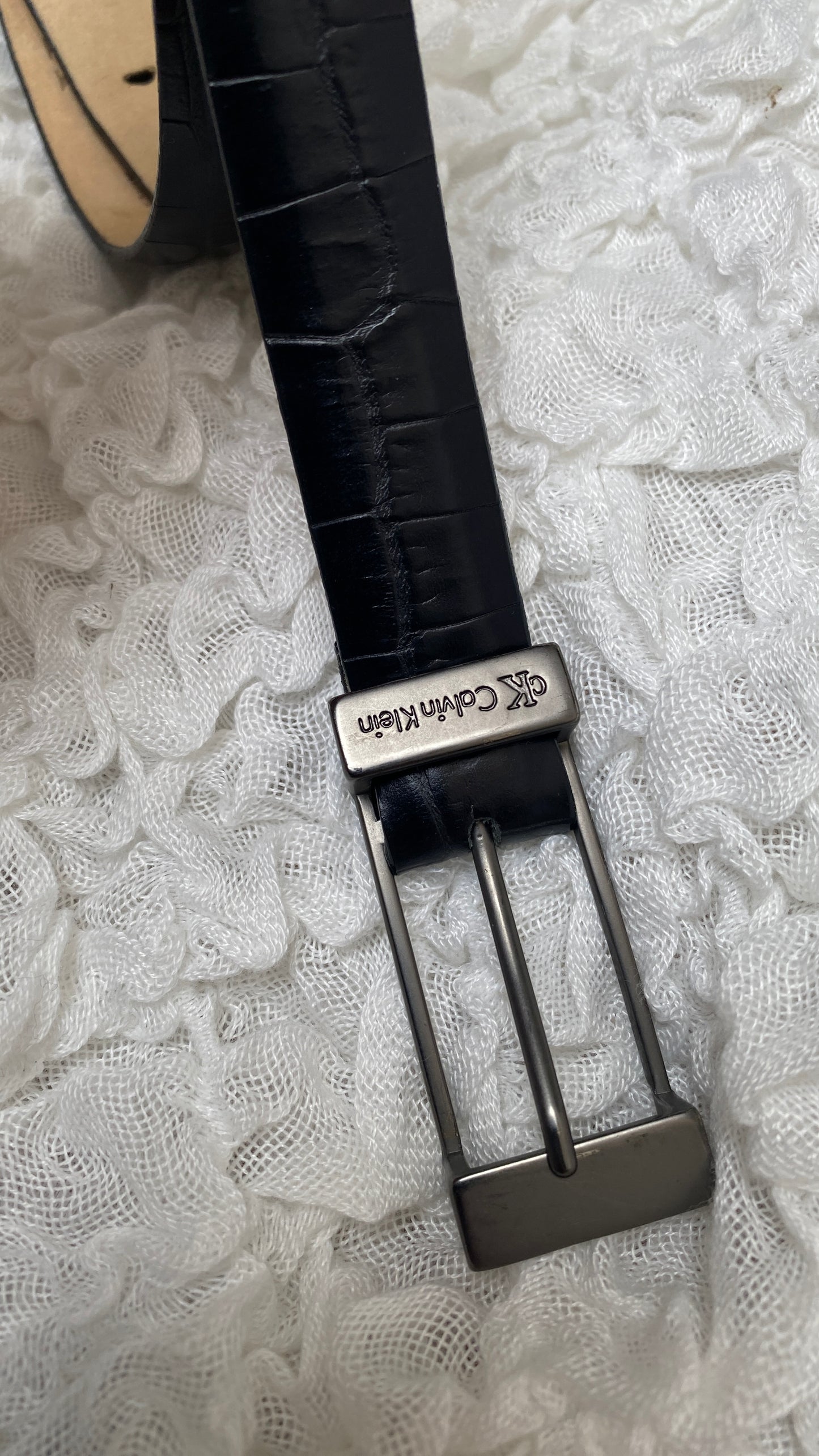 Pre-Owned Calvin Klein Embossed Leather Belt – Size S