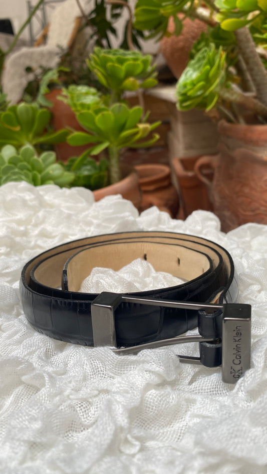 Pre-Owned Calvin Klein Embossed Leather Belt – Size S