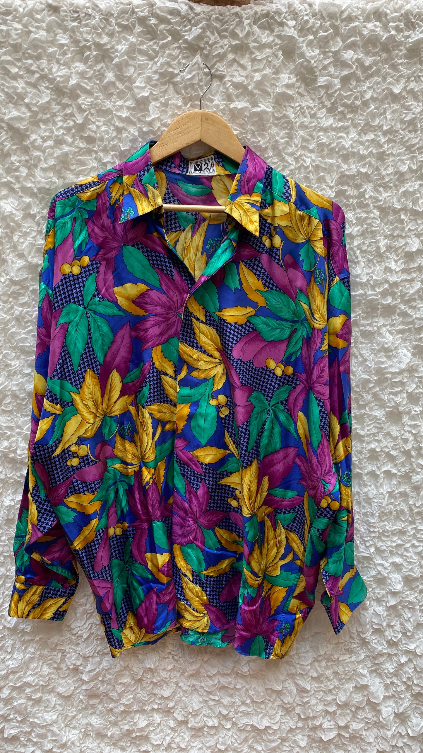 Vintage Versace Silk Shirt – 90s (Size L)